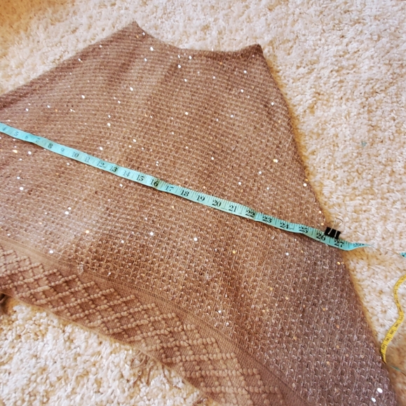 Poncho w/ Fringe and Tie Up Detail - Picture 4 of 9